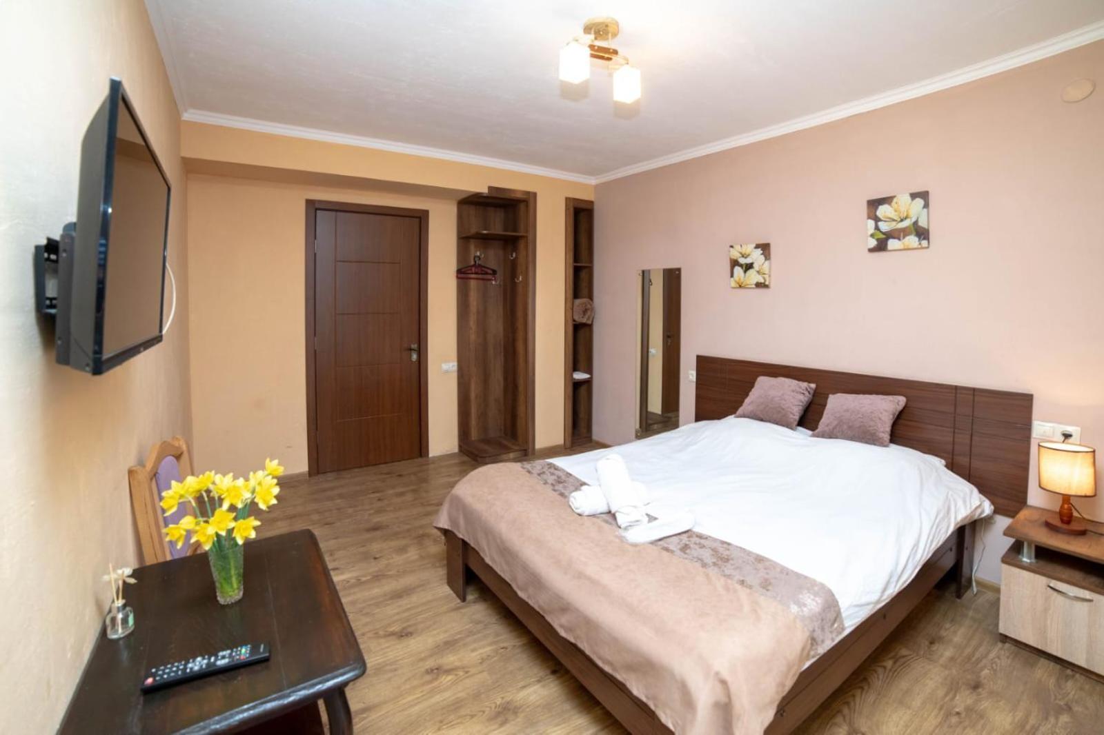Guest House Kavkasioni 33 Telavi Eksteriør billede