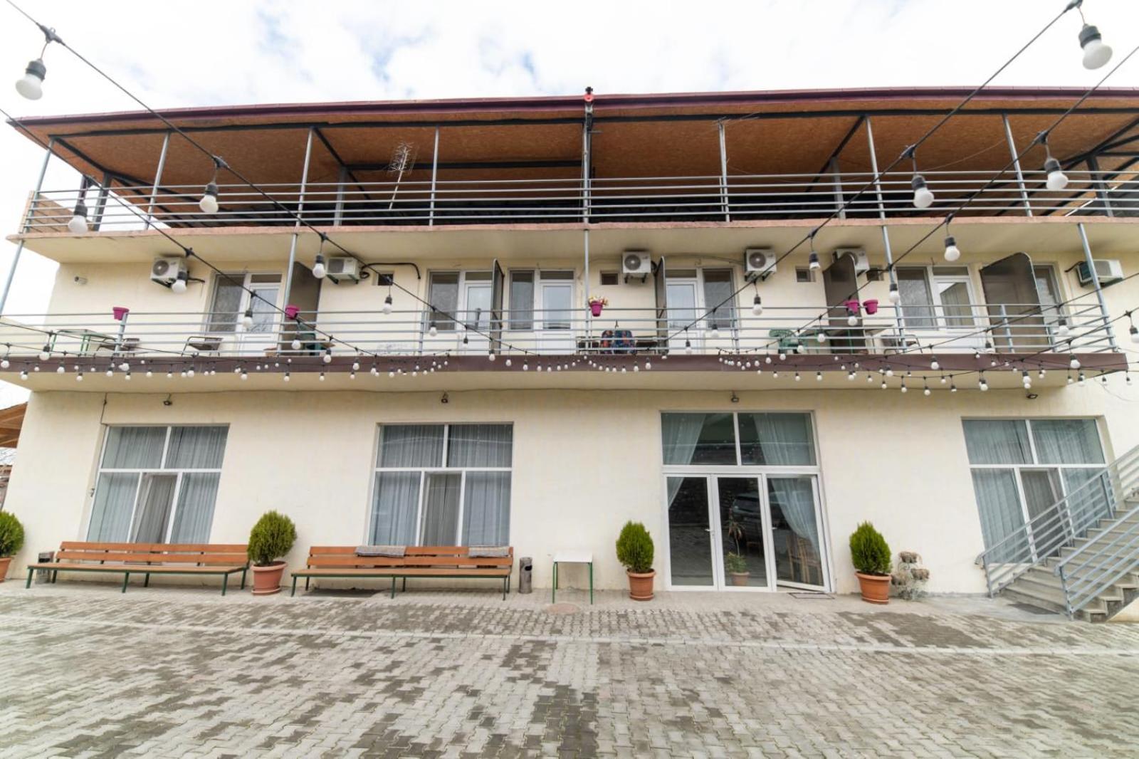 Guest House Kavkasioni 33 Telavi Eksteriør billede