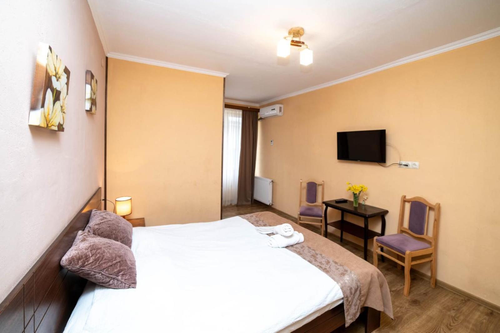 Guest House Kavkasioni 33 Telavi Eksteriør billede
