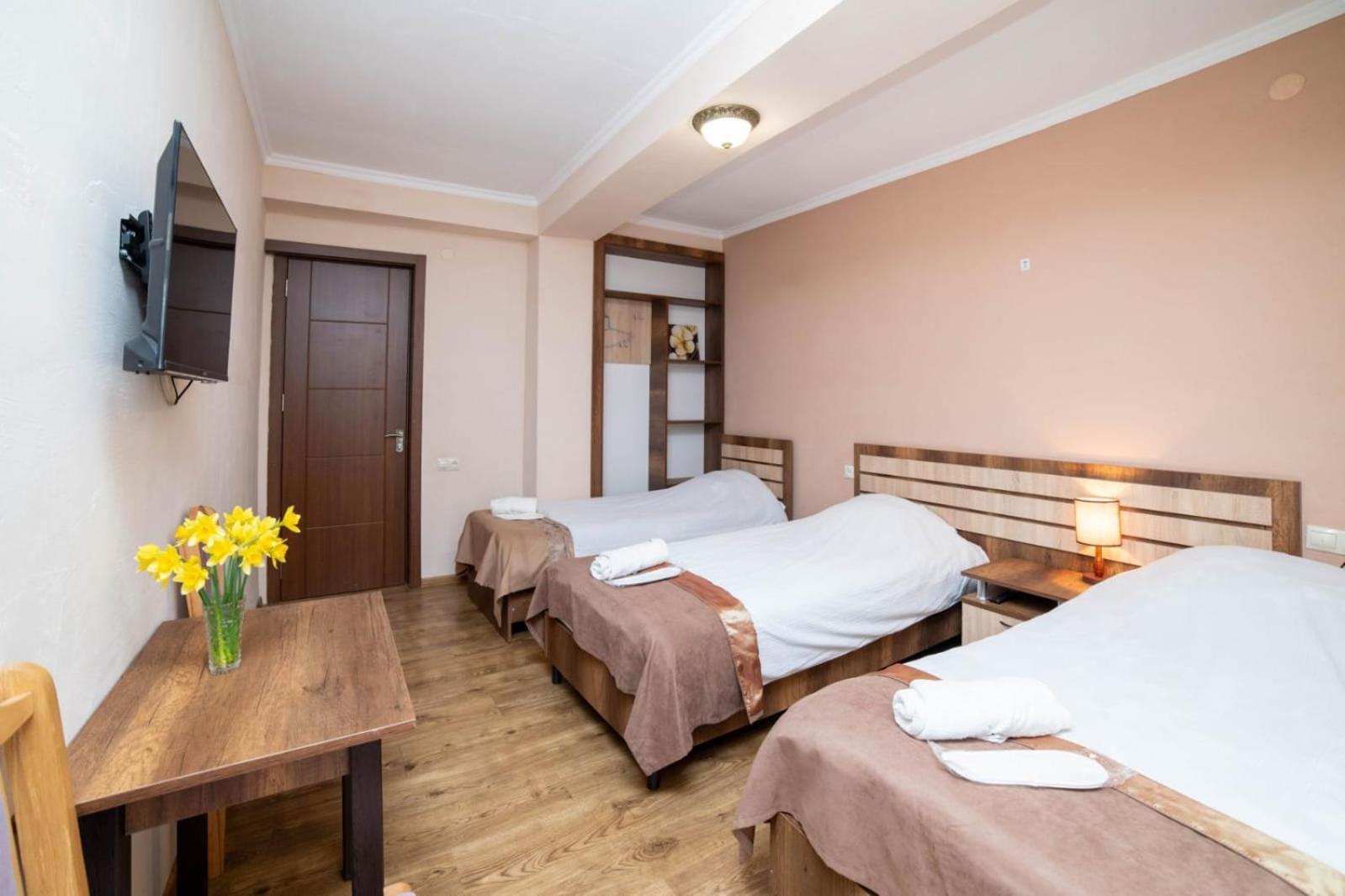 Guest House Kavkasioni 33 Telavi Eksteriør billede