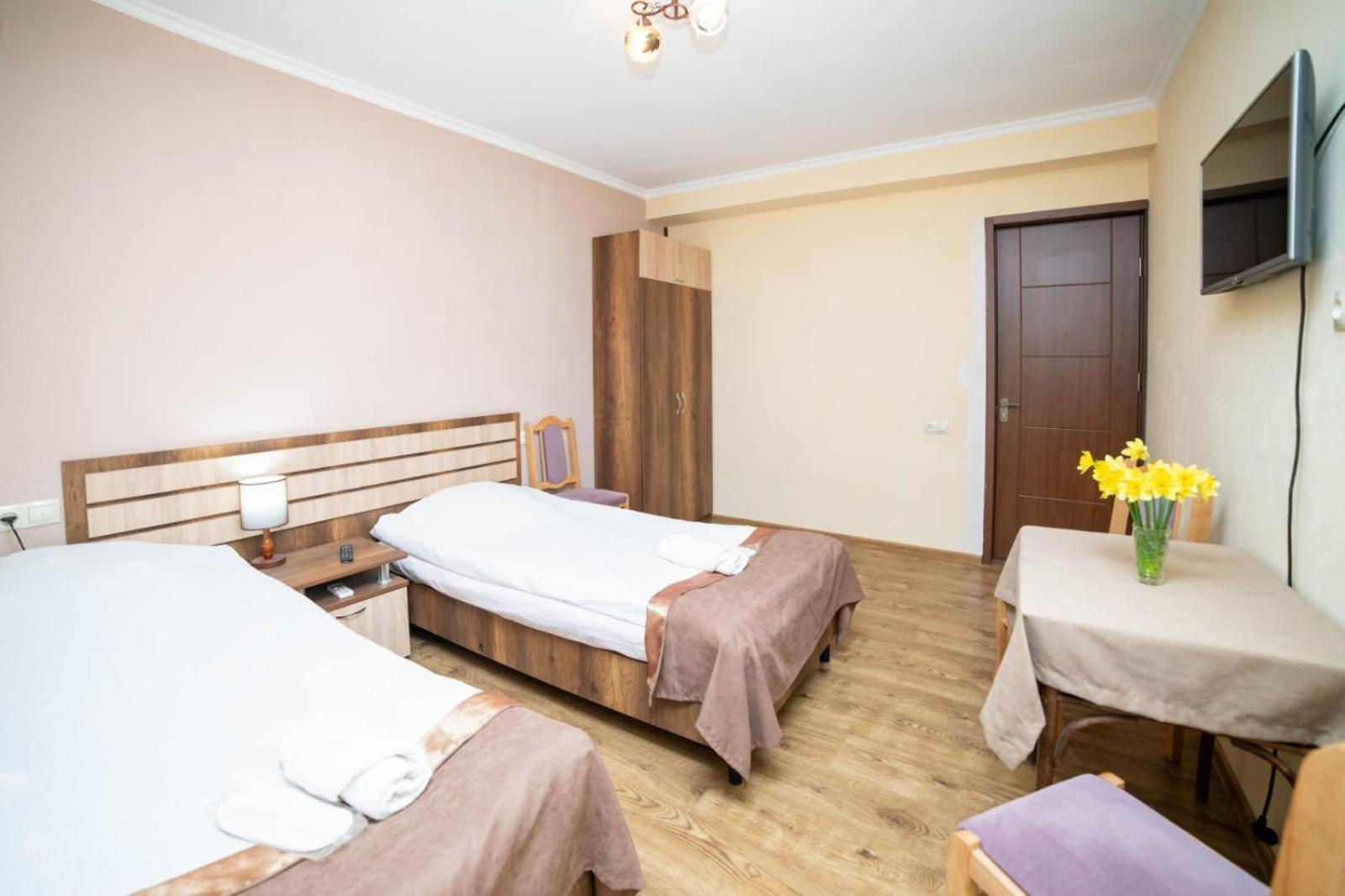 Guest House Kavkasioni 33 Telavi Eksteriør billede